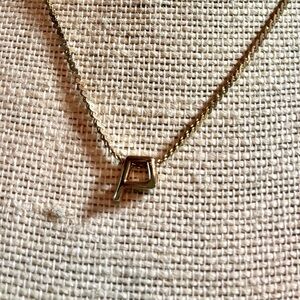Vintage Dainty Goldtone Chain with Small Geometric Pendant Circle Clasp